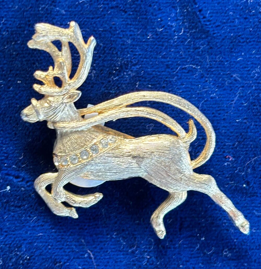 Vintage Gold Tone Textured Rhinestone Collar Leaping Reindeer Figural Brooch 2"